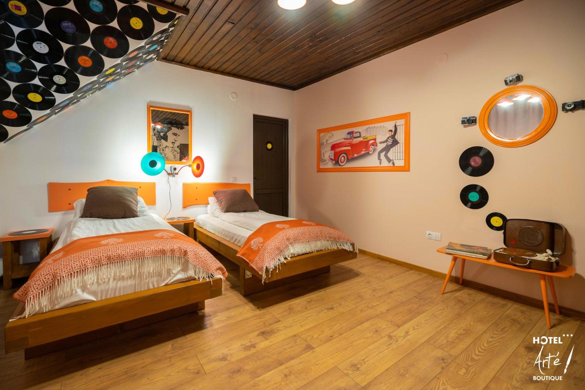 Art'E Boutique Rooms BaileTusnad Zewnętrze zdjęcie