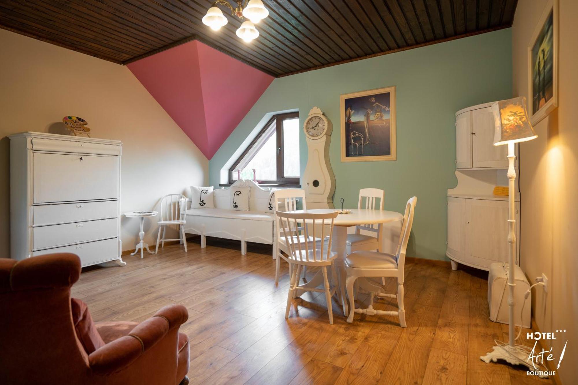 Art'E Boutique Rooms BaileTusnad Zewnętrze zdjęcie