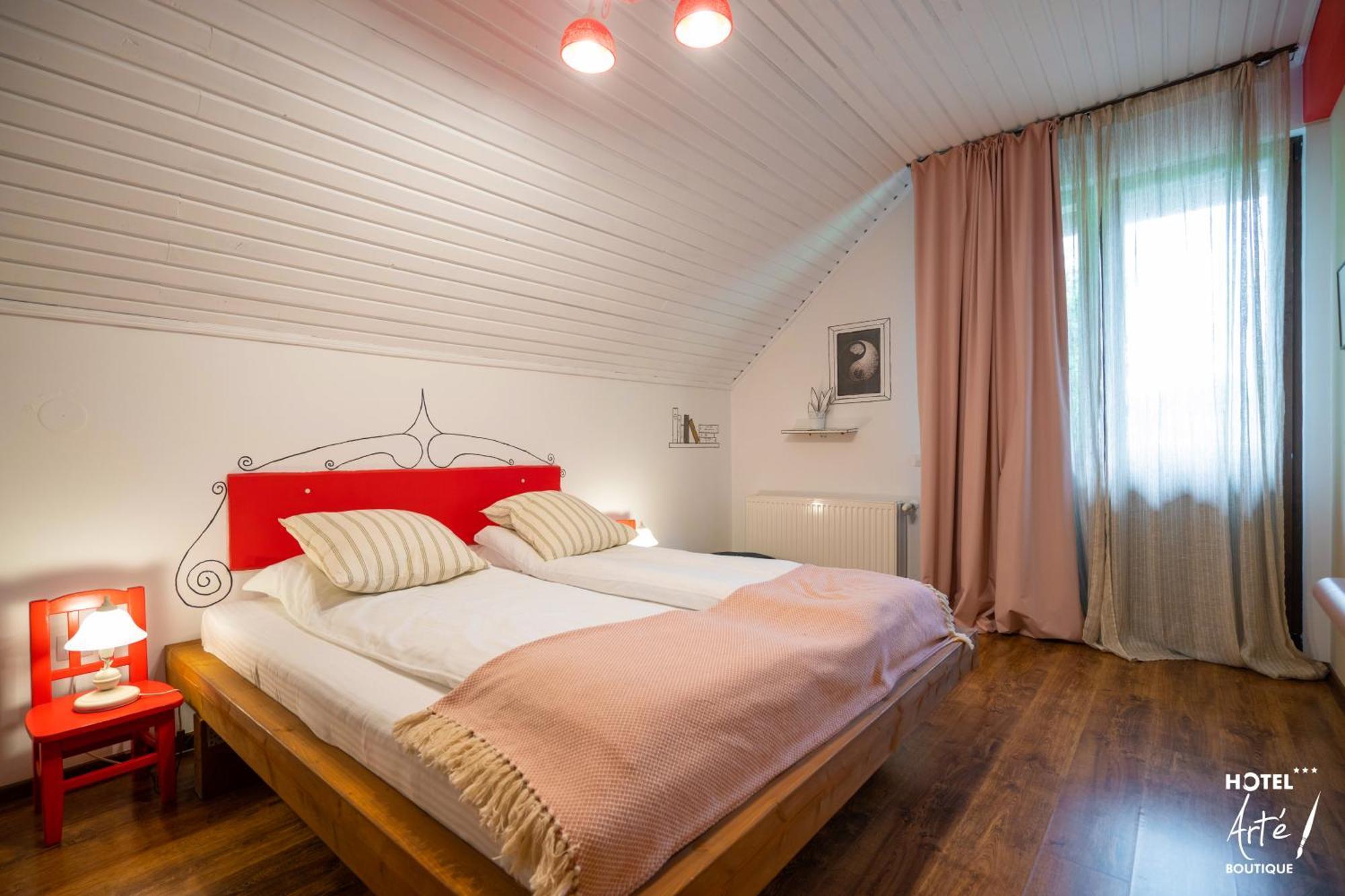 Art'E Boutique Rooms BaileTusnad Zewnętrze zdjęcie